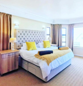 Spindrift Canal House available 1-26Dec2021 Min 14 nights